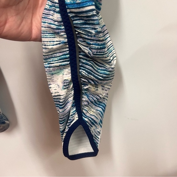 Lululemon Real Quick Tight in Blurry Belle Blue size 6 - Picture 9 of 14